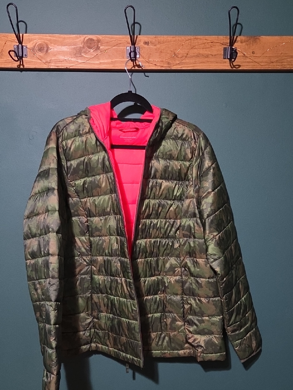 Amazon Essentials Camo Packable Puffer Hooded Jacket XXL